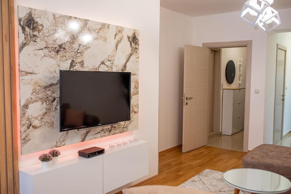 Joy Apartment Μπίτολα Εξωτερικό φωτογραφία